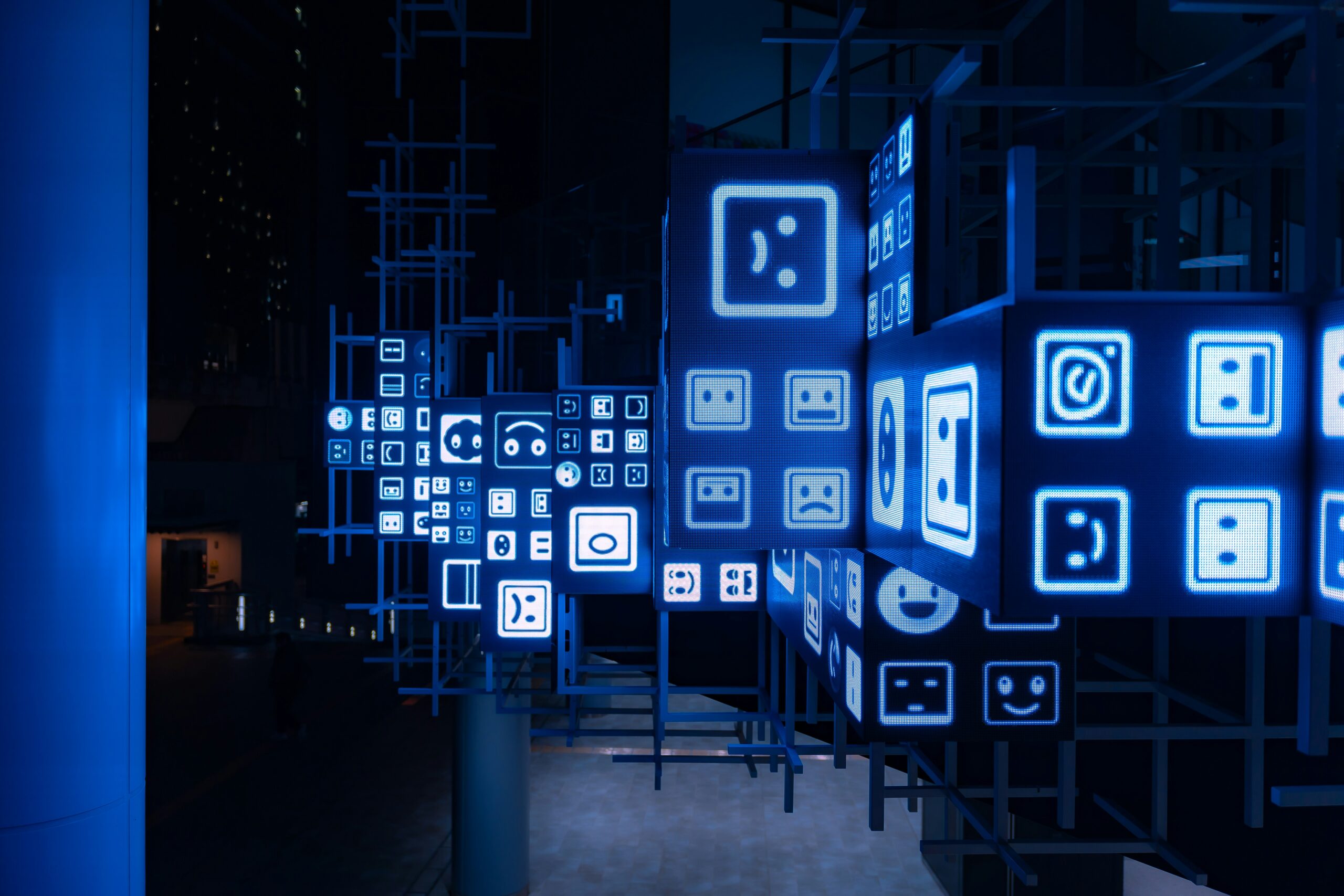 mos-design-8C7qT1-86cg-unsplash
